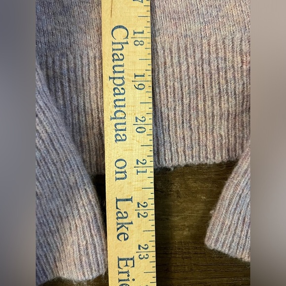 Madewell Womens Small Purple Bobble Pom Pom V-neck Wool Blend Sweater E2 - Picture 7 of 7